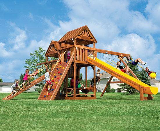 53B King Kong Clubhouse Pkg II with Wooden Roof Nicely Equipped