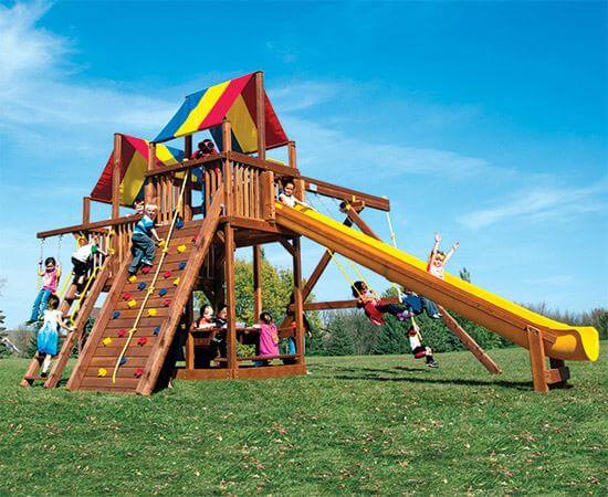 85B King Kong Clubhouse Pkg II Feature Model Swing Set