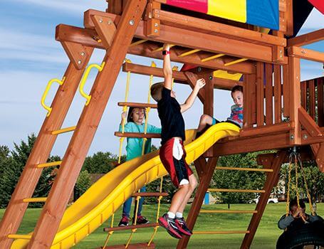 play set with monkey bars